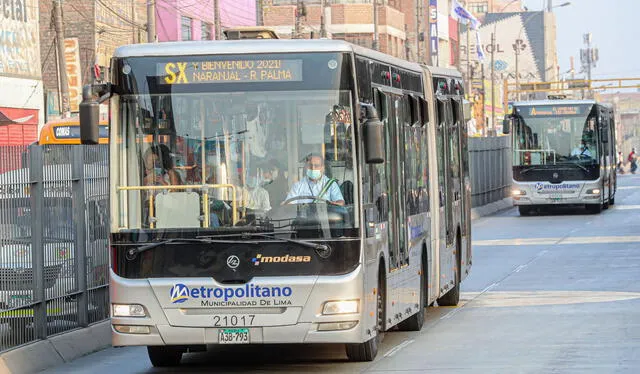  El Metropolitano cuenta con una gran afluencia de pasajeros en la actualidad. Foto: Andina.   