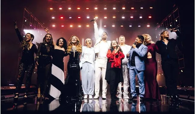 Carlos Rivera se reencontró con ex compañeros de 'La Academia' en una noche de sorpresas y colaboraciones tras festejar 20 años de carrera. Foto: Instagram carlosrivera   