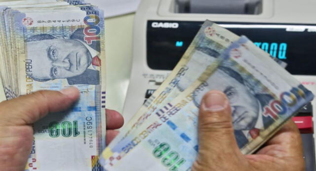 Un contador en el Perú tiene un sueldo mensual de S/ 1.500 como mínimo. Foto: LR    