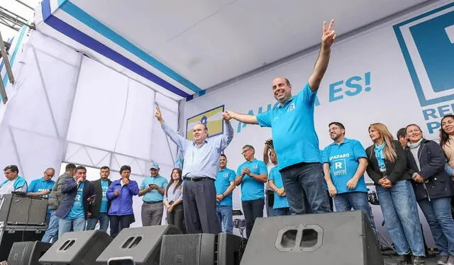 Rafael López Aliaga en la reciente actividad proselitista con Pedro Spadaro en el Callao. | Foto: Pedro Spadaro.   