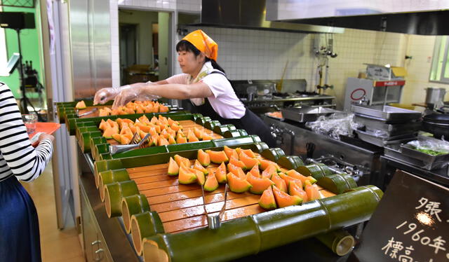  Estos melones se venden a menudo en subastas de lujo, donde los precios pueden dispararse debido a la competencia entre compradores adinerados. Foto: Hokkaido Treasure Island Travel Inc.   