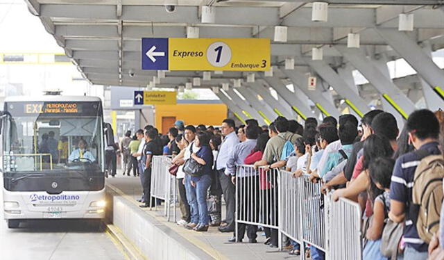  El Metropolitano transporte a miles de personas diariamente. Foto: El Peruano   