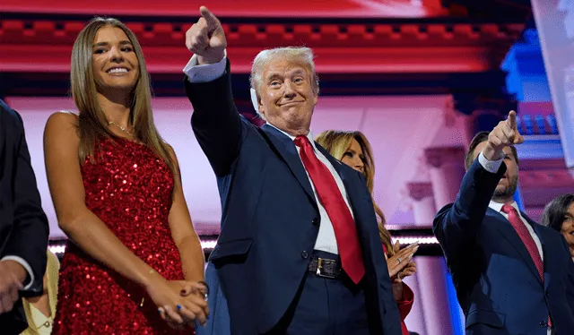 Donald Trump reaccionó al retiro de Joe Biden de la carrera presidencial afirmando que Biden "ciertamente no está en condiciones de servir". Foto: AFP   