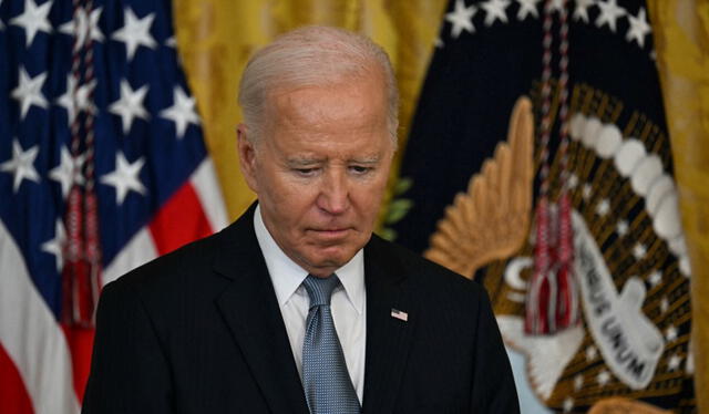 La salud de Joe Biden ha sido objeto de especulación y preocupación, especialmente en el contexto de su retiro de la carrera presidencial de 2024. Foto: AFP   