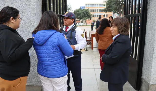 Este domingo 21 de julio, los postulantes a la Universidad Nacional de Trujillo (UNT) rindieron una evaluación de 100 preguntas con la esperanza de conseguir una vacante. Foto: UNT.   