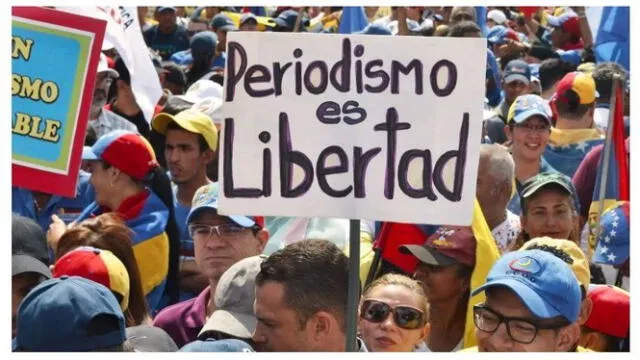 Sindicatos de periodistas en protesta. Foto: CNN   