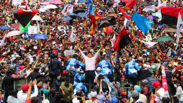  Maduro busca asegurar su victoria con los votos indecisos. Foto: AFP   