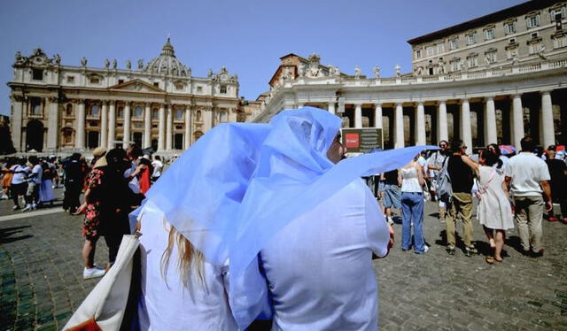 Un caluroso 21 de julio del 2024 en el Vaticano. Foto: AFP   