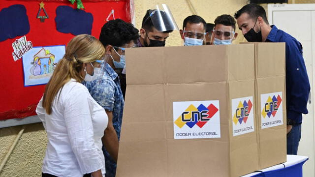  Boric instó a respetar los derechos de los votantes venezolanos. Foto: AFP   