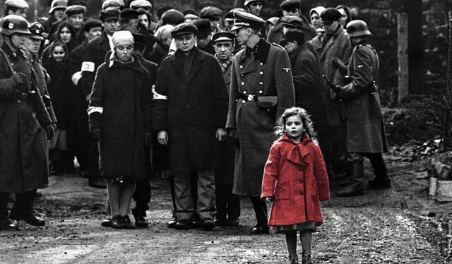  ‘La lista de Schindler’ nos dejó emblemáticas escenas que conmovieron a millones en todo el mundo. Foto: Universal Pictures    