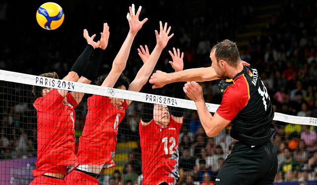 Japón fue derrotado 3-2 por Alemania en la gran sorpresa del grupo C. Foto: AFP   