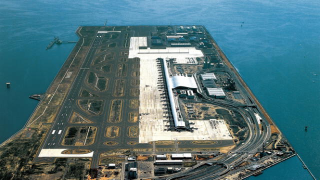 El aeropuerto de Kansai en Japón. Foto: Arquitectura viva   