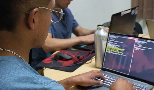  Los egresados de la carrera técnica de Computación pueden obtener salarios de hasta S/ 7.300 mensuales. Foto: Andina.   