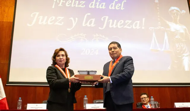 Presidente de la CJN, César Sahuanay reconoció el trabajo de la jueza suprema Elvia Barrios Alvarado   