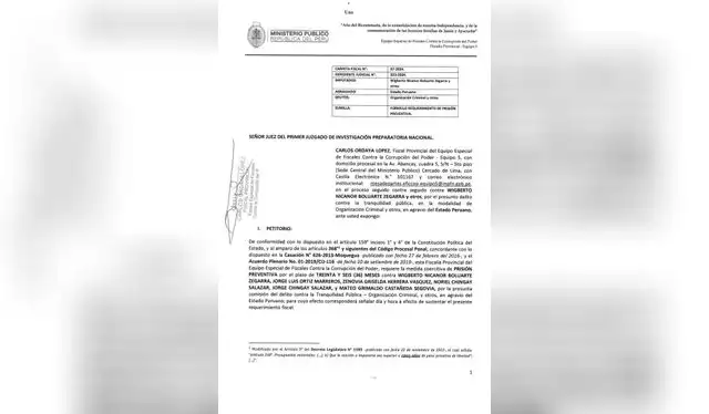 La solicitud de prisión preventiva consta de más de 31 mil folios, páginas con contenido en ambos lados. La solicitud de prisión preventiva consta de más de 31 mil folios, páginas con contenido en ambos lados.