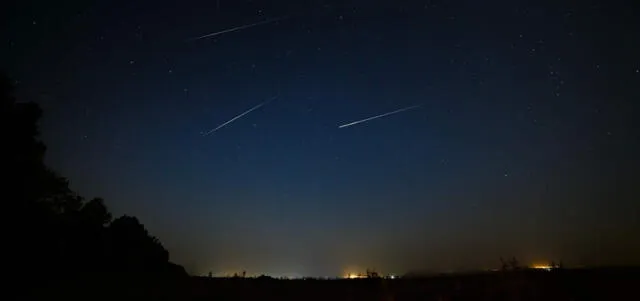 Los meteoros de las Perseidas son conocidos por su velocidad, entrando en la atmósfera a unos 210.000 km/h. Foto: NASA   