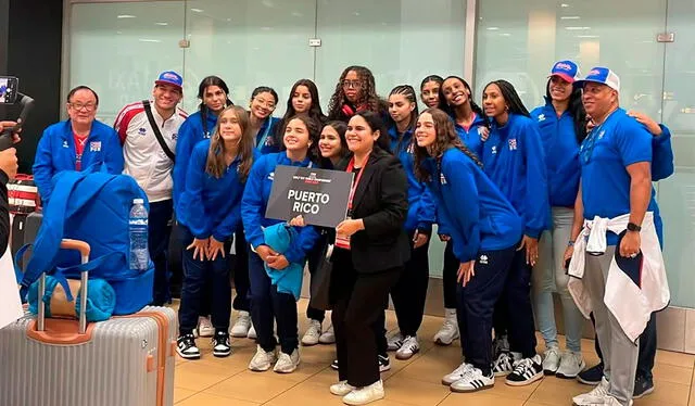 Así fue la llegada a Lima de la selección de voleibol femenina sub-17 de Puerto Rico. Foto: FPV   