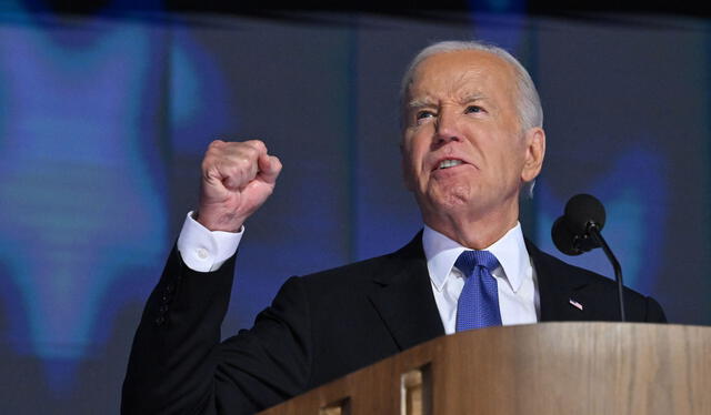  Biden instó a todos a votar por "una fiscal en lugar de a un delincuente convicto", en referencia a Trump. Foto: AFP<br>    