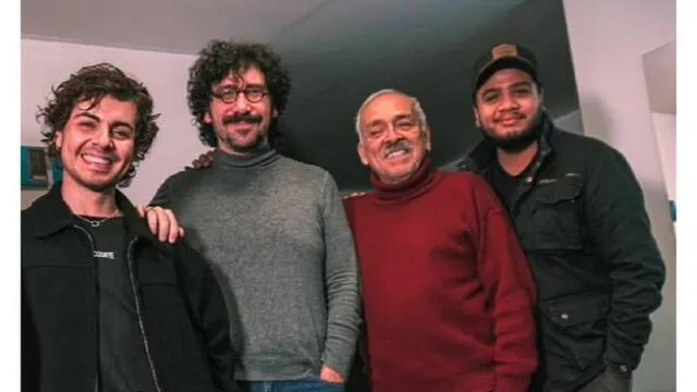 Elenco y director de obra teatral 'Las veces que no (te) dije te quiero'. Foto: difusión   