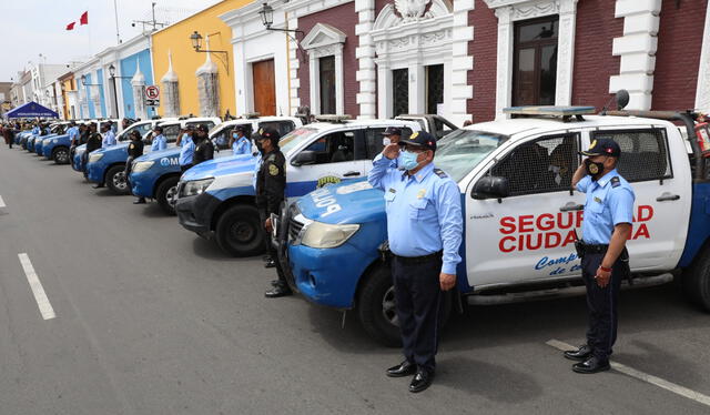 Conoce los implementos que usará Serenazgo con nueva ley: gas pimienta, chalecos antibalas y grilletes