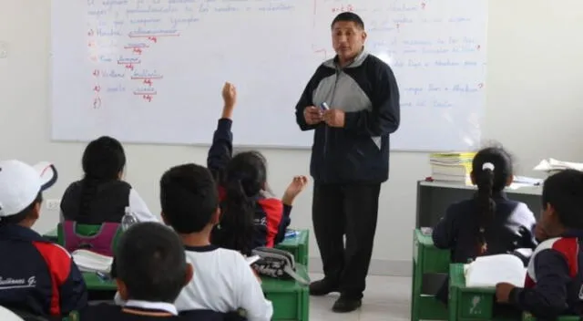 Reconocen labor de los docentes.   