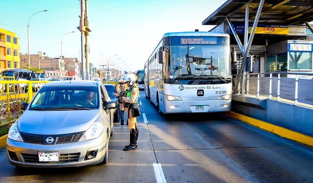 ¿Qué pasa si manejo en las vías exclusivas del Metropolitano? Esto dice ATU