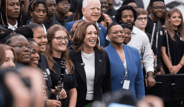  Kamala Harris estuvo junto a Tim Walz en un acto de campaña en el estado de Georgia. Foto: Global News.   