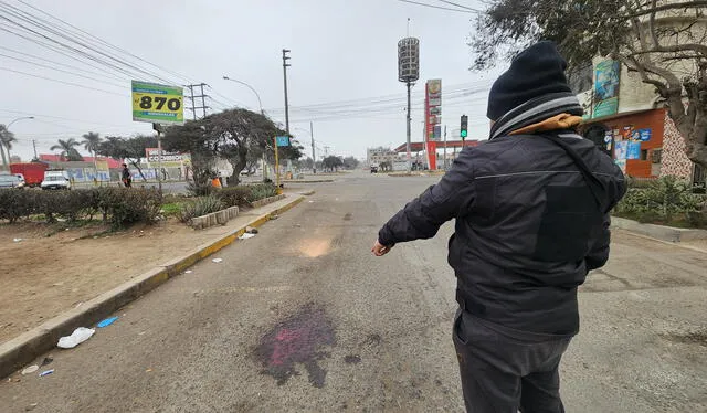 Los familiares de la víctima están exigiendo al Ministerio del Interior una investigación exhaustiva para identificar y capturar a los responsables de este brutal crimen. Foto: Kevinn García / URPI-LR   