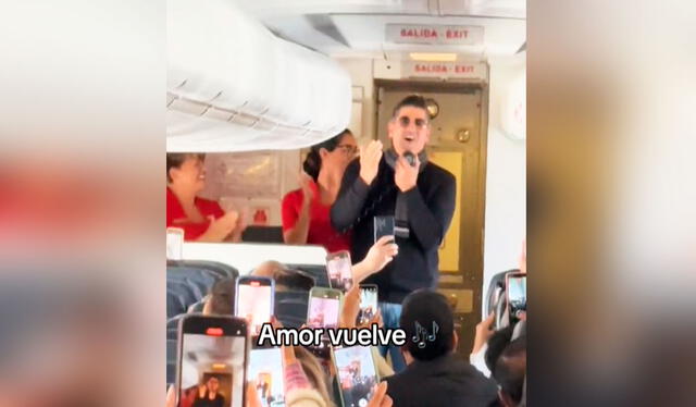  Las imágenes emocionaron a muchos en redes sociales y esperaron encontrarse con un artista en su próximo vuelo. Foto: composición LR/TikTok   