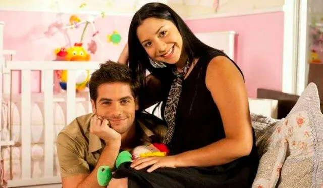  Andrés Wiese y Mayra Couto, quienes fueron pareja en la ficción, salieron peleados de ‘Al fondo hay sitio’. Foto: América TV    