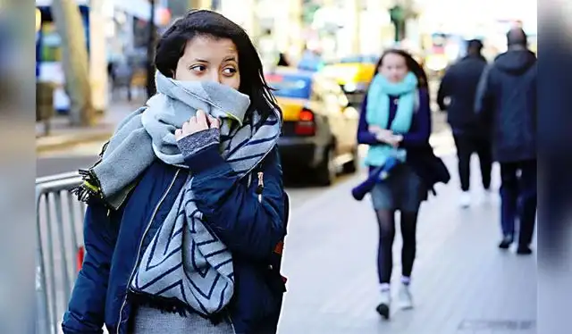 Peruanos aseguran que este invierno se ha sentido más frío que en los últimos años. Foto: El Peruano Peruanos aseguran que este invierno se ha sentido más frío que en los últimos años. Foto: El Peruano