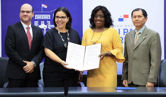 OLPC y Meduca suscribieron el acuerdo para la entrega de laptops en 2025. Foto: La Prensa Panamá   