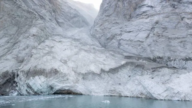 Glaciar del fiordo tras el derrumbe. Foto: Ejército de Dinamarca   