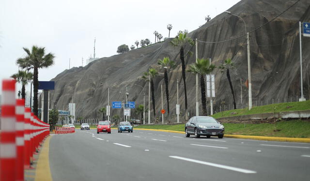 cuarto carril en tramo de Sur a Norte en la Costa Verde