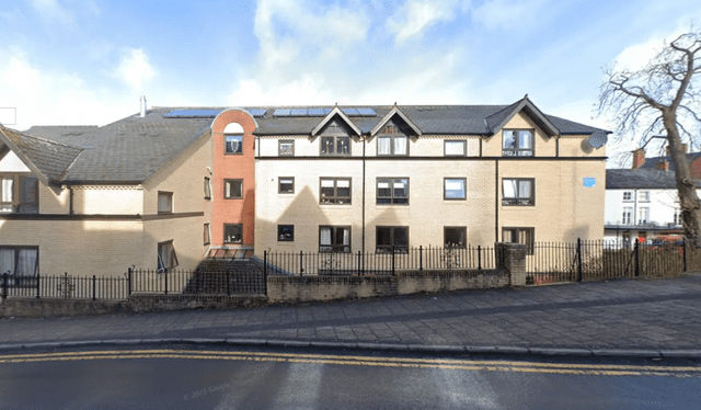 Una autopsia reveló que Griffiths, quien tenía movilidad limitada en un brazo debido a un derrame cerebral, falleció a causa de una herida de arma blanca. Foto: New York Post   