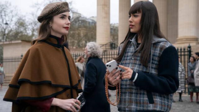 Thalia Besson con Lily Collins en 'Emily en París' 4. Foto: Internet   