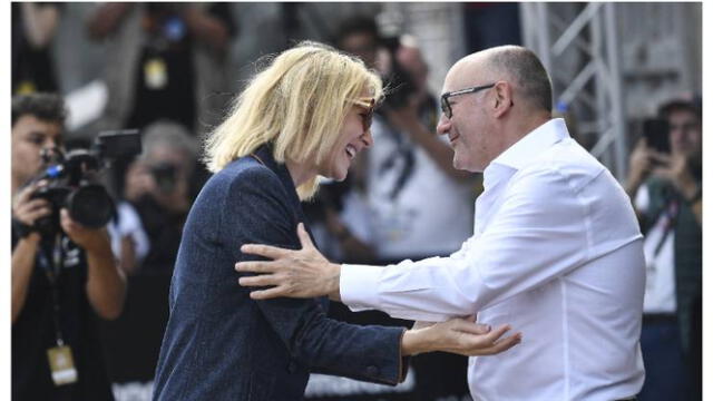  Cate Blanchett y el director del Festival de Cine de San Sebastián, José Luis Rebordinos. Foto: AFP    