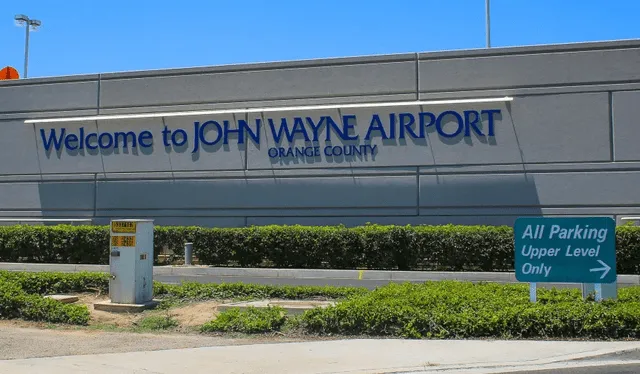  El aeropuerto Jhon Wayne fue nombrado el mejor en un estudio de aeropuertos en 2024. Fotos: NBC News   