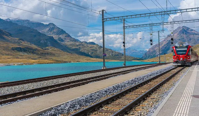 Los trenes en Suiza no son baratos. Una hora de viaje en tren puede costar unos 111 soles. Pero la recompensa es una vista preciosa. Foto: Pixabay   