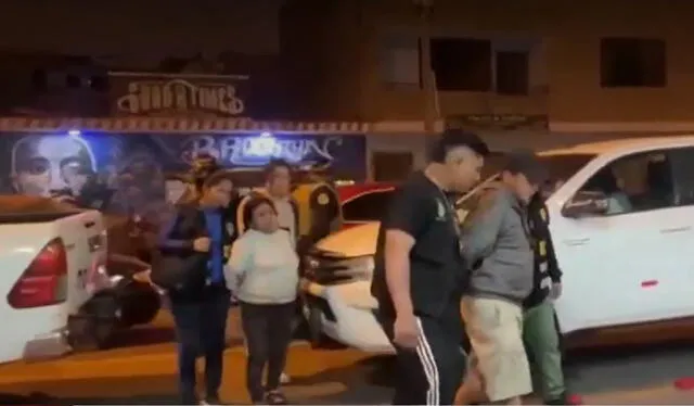  Delincuentes fueron capturados la noche del viernes 27 de setiembre. Foto: captura de pantalla/ América TV    