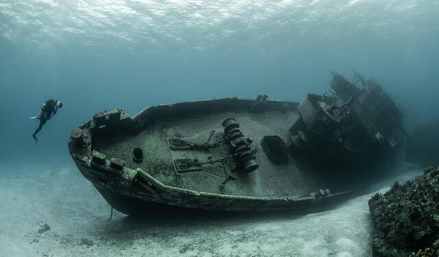  El galeón naufragó tras colisionar con otro barco de su flota y luego impactar un arrecife de coral, lo que causó su hundimiento Foto: Freepik   