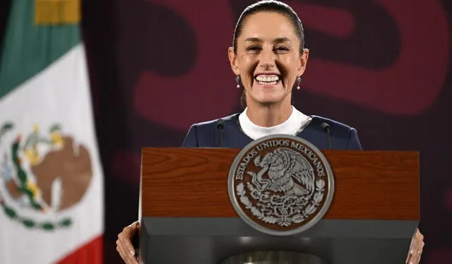  Claudia Sheinbaum hizo historia al ser la primera mujer en asumir tanto la jefatura de Gobierno de la Ciudad de México como la presidencia de México. Foto: AFP.   