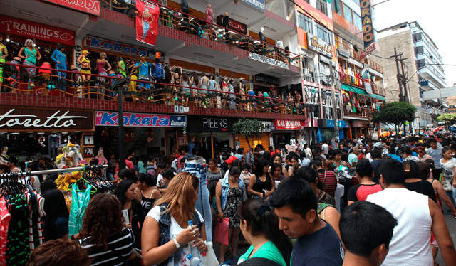 El emporio de Gamarra es uno de los lugares más afectados por la extorsión en La Victoria. Foto: Andina   