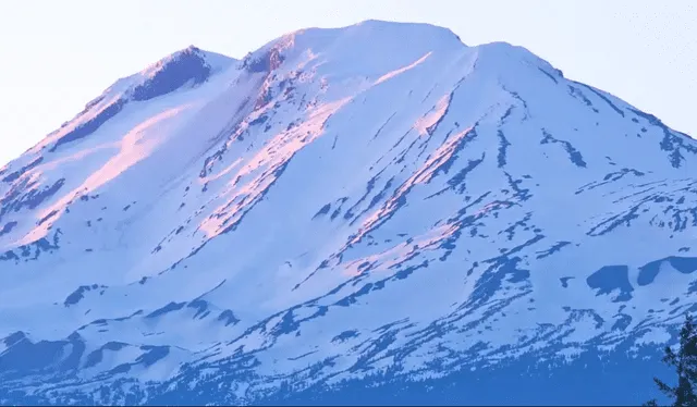 El monte Adams es la segunda montaña más alta de Washington, superada por el monte Rainier. Foto: Alpine Ascents   