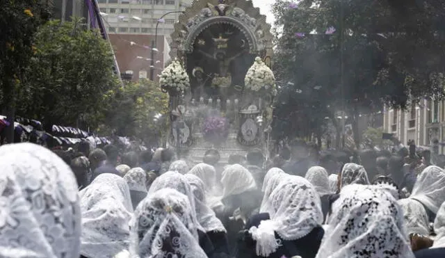 Procesión del Señor de los Milagros. 