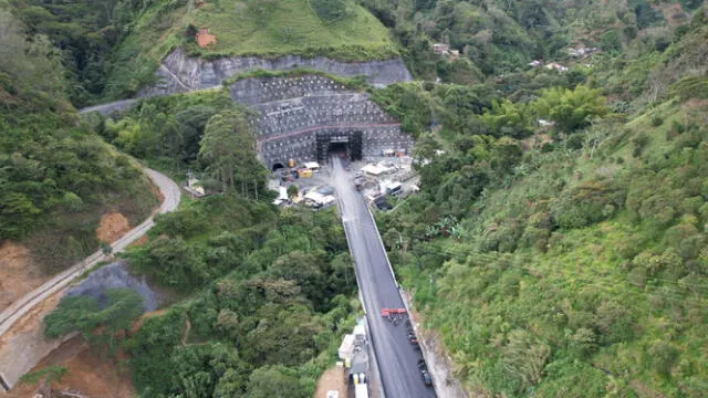  Con 9.730 metros de longitud, el Túnel del Toyo se convertirá en el túnel carretero más largo de América Latina. Foto: El Rionegrero   