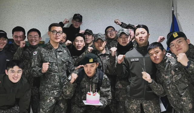 Hobi pasó su primer cumpleaños en el ejército. Foto: Instagram/uarmyhope   