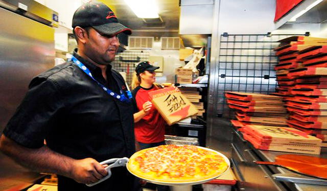  No lo pienses más. Esta oferta es válida solo durante octubre o hasta que se entreguen todas las pizzas. Foto: Perú Retail   