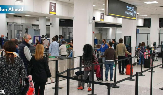  El huracán Milton continúa su marcha hacia Florida, y los aeropuertos cerrados y vuelos cancelados ya están creando caos para los viajeros. Foto: El Nuevo Herald   