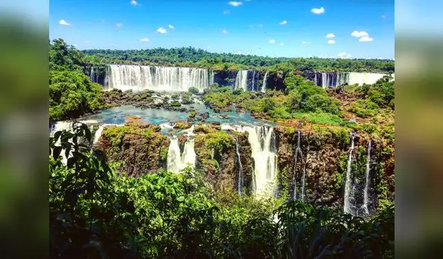 Cataratas de Iguazú ubicada entre dos países. Foto: TripAdvisor Cataratas de Iguazú ubicada entre dos países. Foto: TripAdvisor
